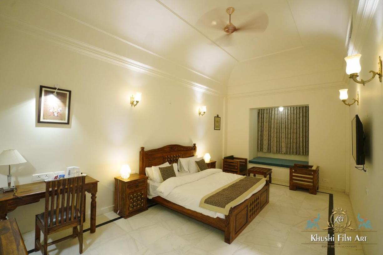 Hotel Raj Bagh Palace Jaipur Eksteriør bilde